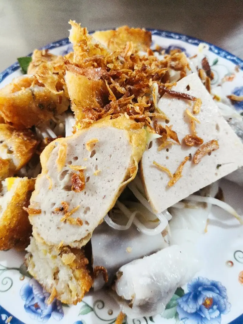 Bánh Cuốn Bà Năm - Quán ăn ngon quận 2 cực nổi tiếng