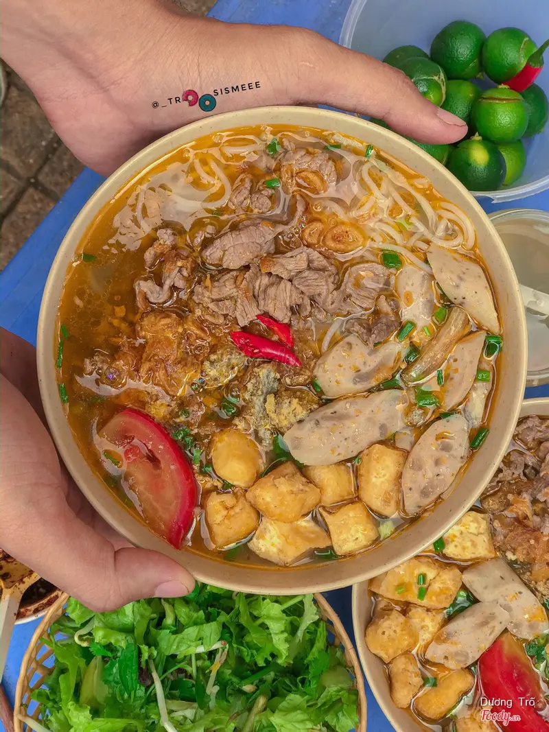 Bún riêu cua ốc Minh Hằng - Quán ăn ngon quận Hoàn Kiếm lừng danh 