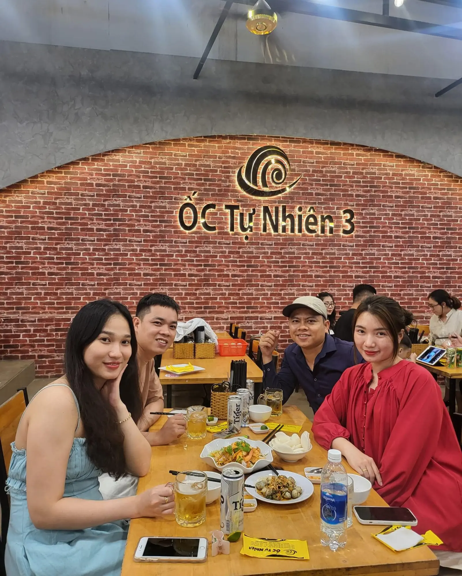 Quán ốc Tự Nhiên