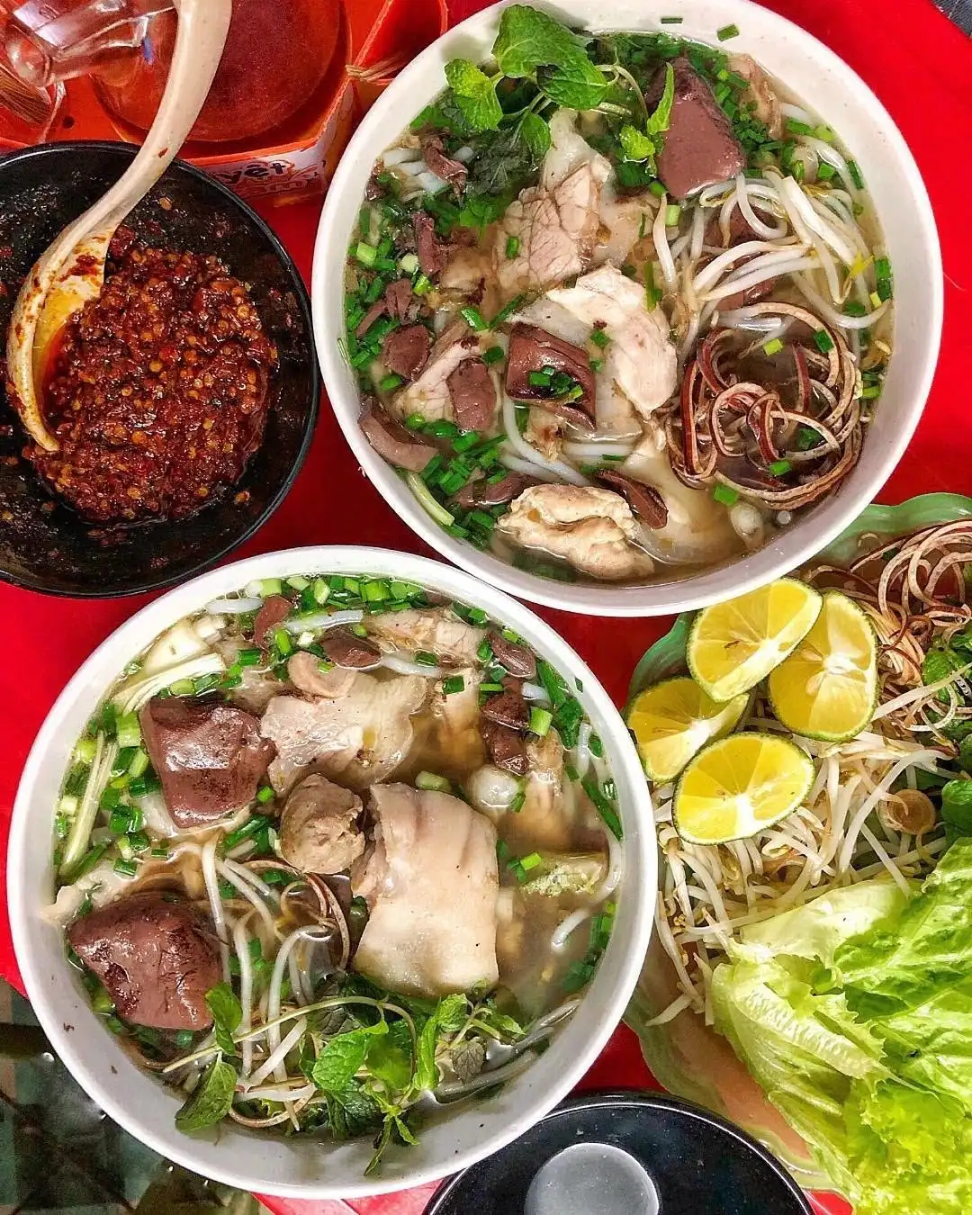 Bún bò Huế Hẻm 26 - Quán ăn ngon Hóc Môn siêu nổi tiếng 